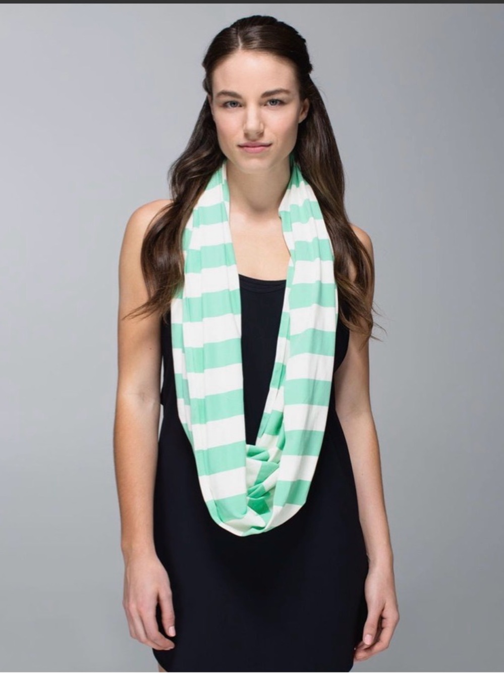 lululemon athletica Vinyasa Scarf *Rulu - Mint and white
